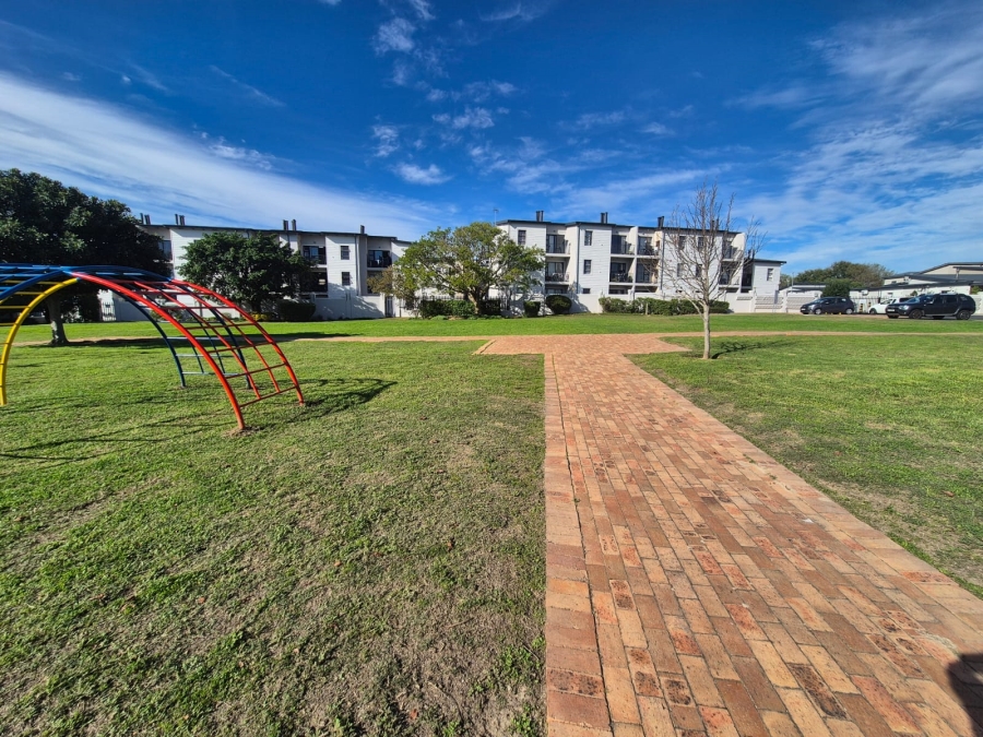 To Let 2 Bedroom Property for Rent in Sonstraal Heights Western Cape